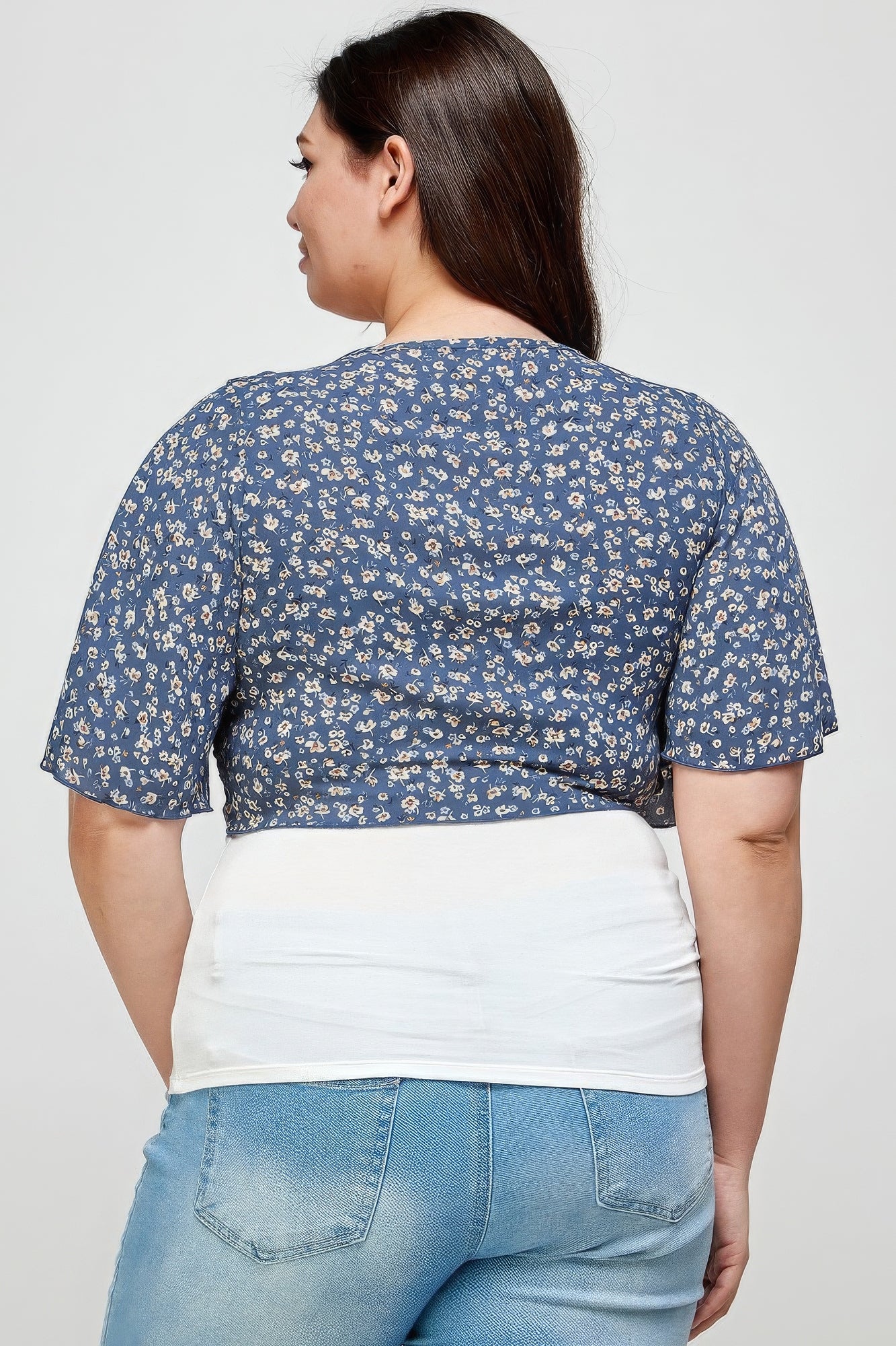 Plus Size Ditsy Floral Print Cropped Bolero Cardigan - Nova Store