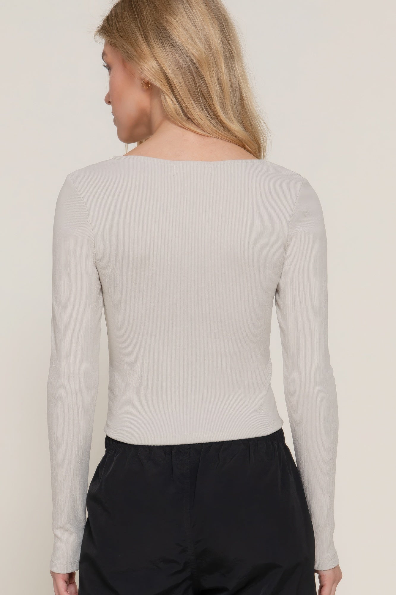 Long slv sweetheart neck seam detail knit top - Nova Store