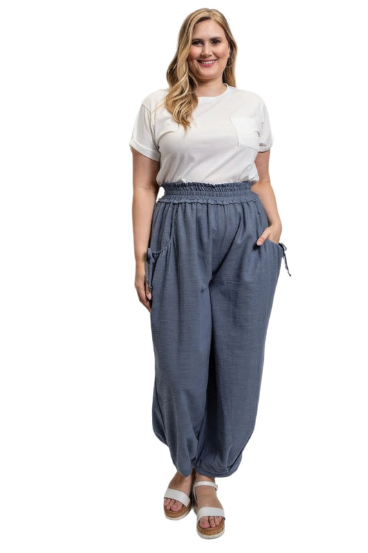 Voluminous Relaxed Fit Pant With Side Pocket