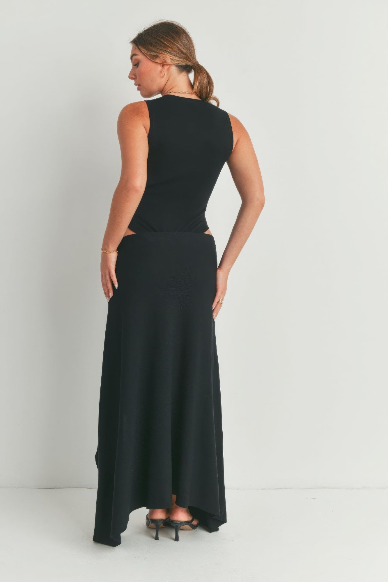 Still Maxi Dress With Slit | Black Still Dress | Nova Store