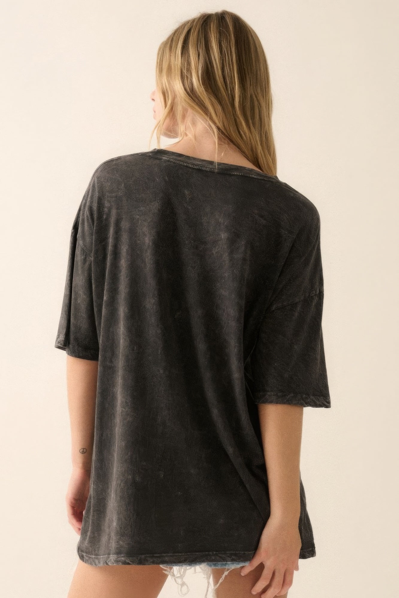 Custom Graphic Tee | Unique Graphic Tee | Nova Store