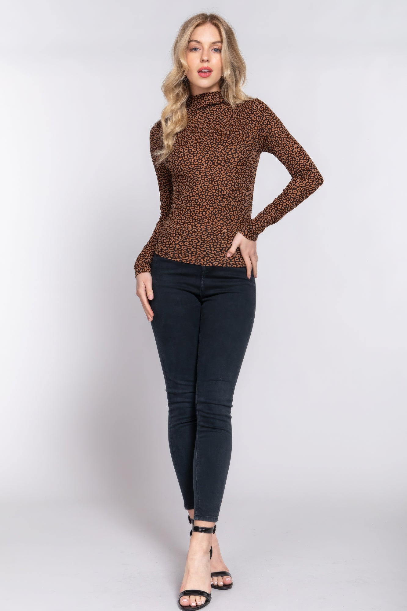 Brown Printed Knit Top | Brown Knit Top | Nova Store