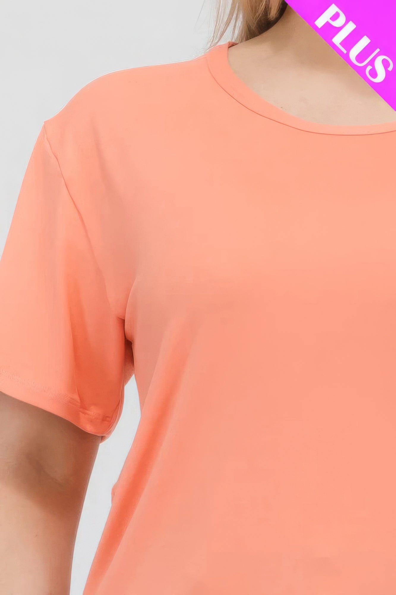 Plus Size Basic Short Sleeve T-shirt - Nova Store