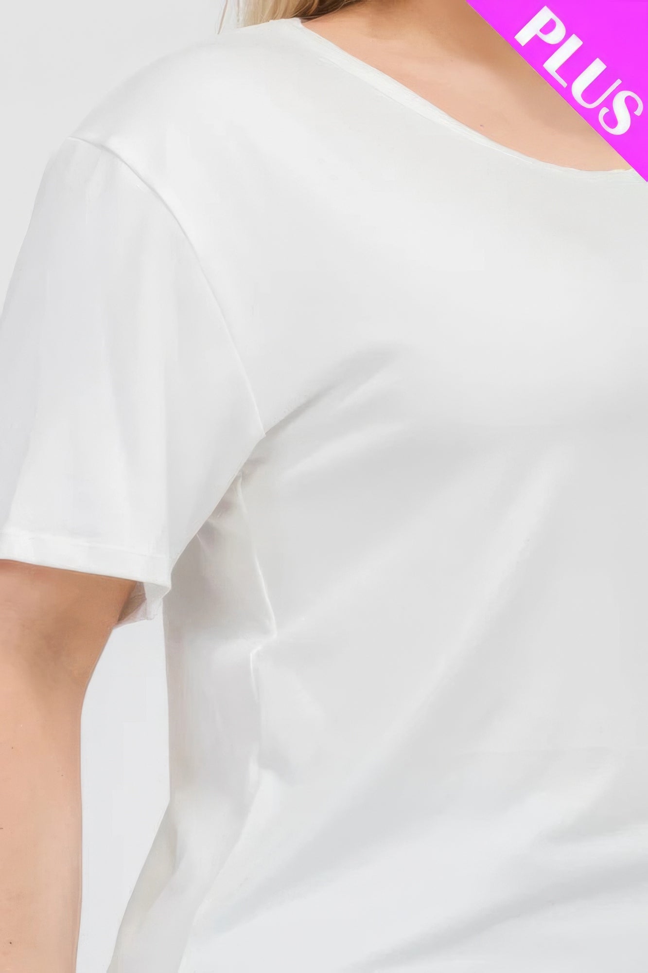 Plus Size Basic Short Sleeve T-shirt - Nova Store
