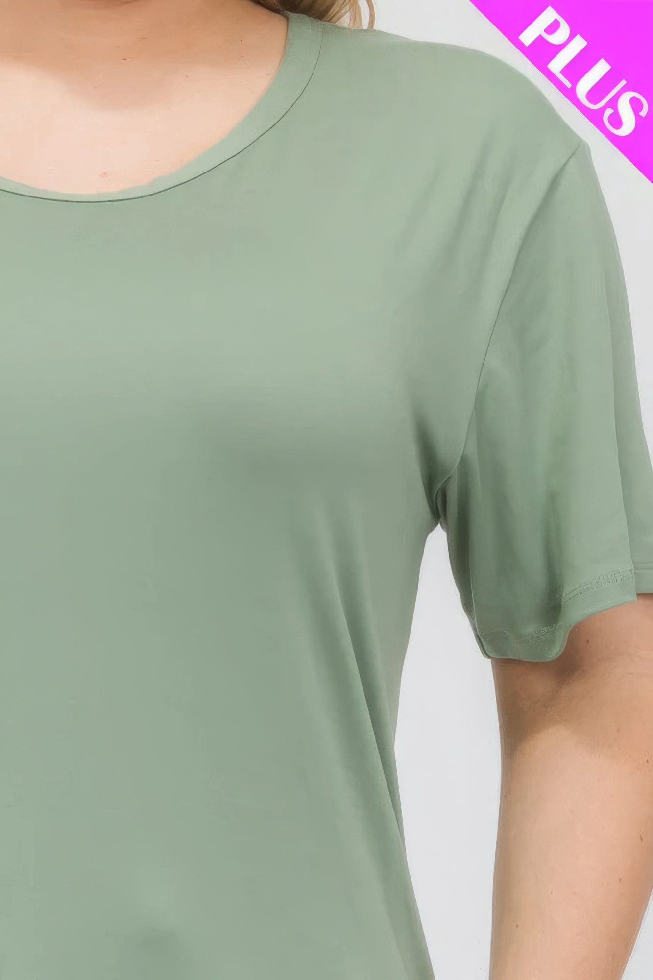 Plus Size Basic Short Sleeve T-shirt - Nova Store