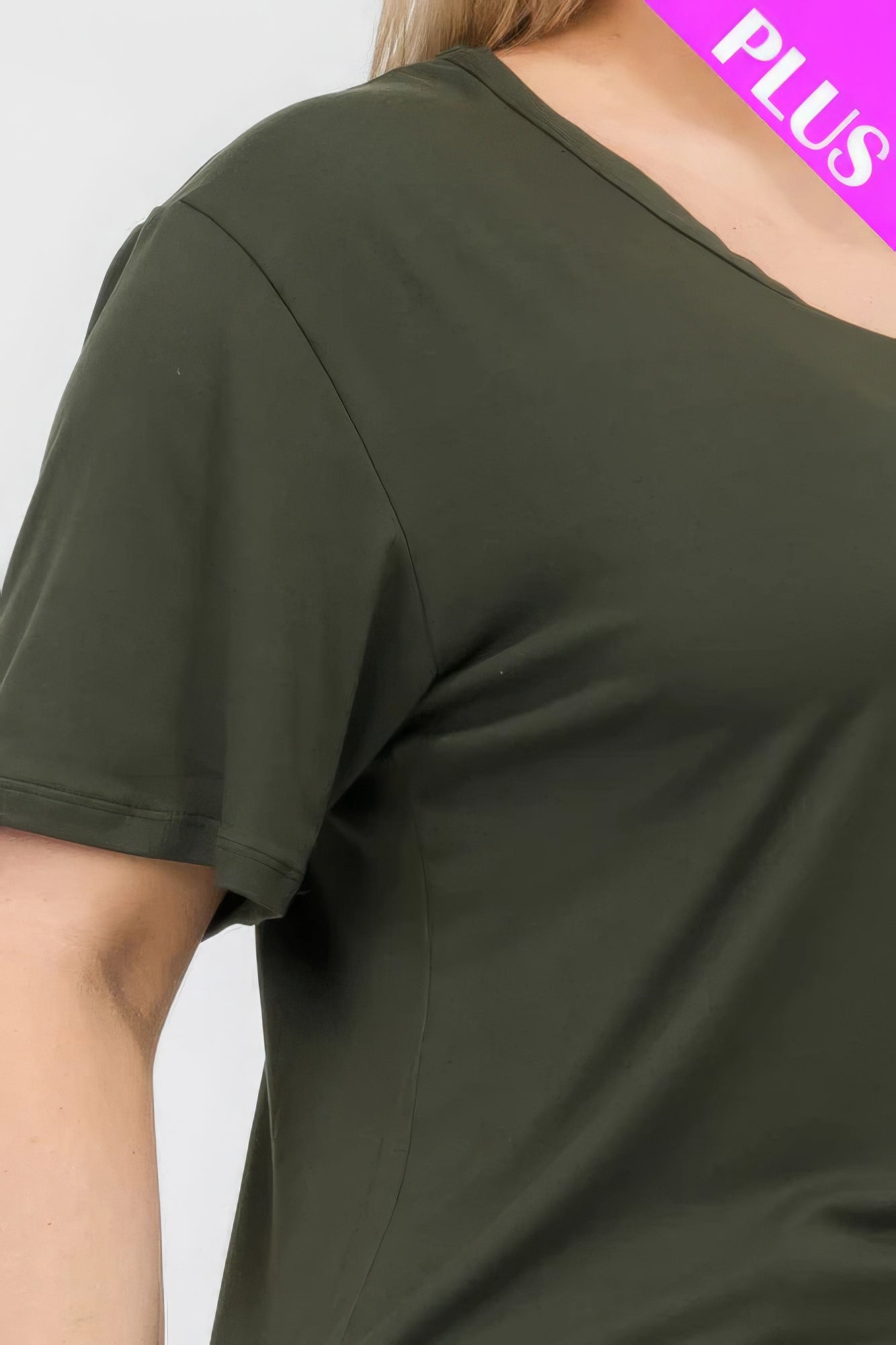 Plus Size Basic Short Sleeve T-shirt - Nova Store