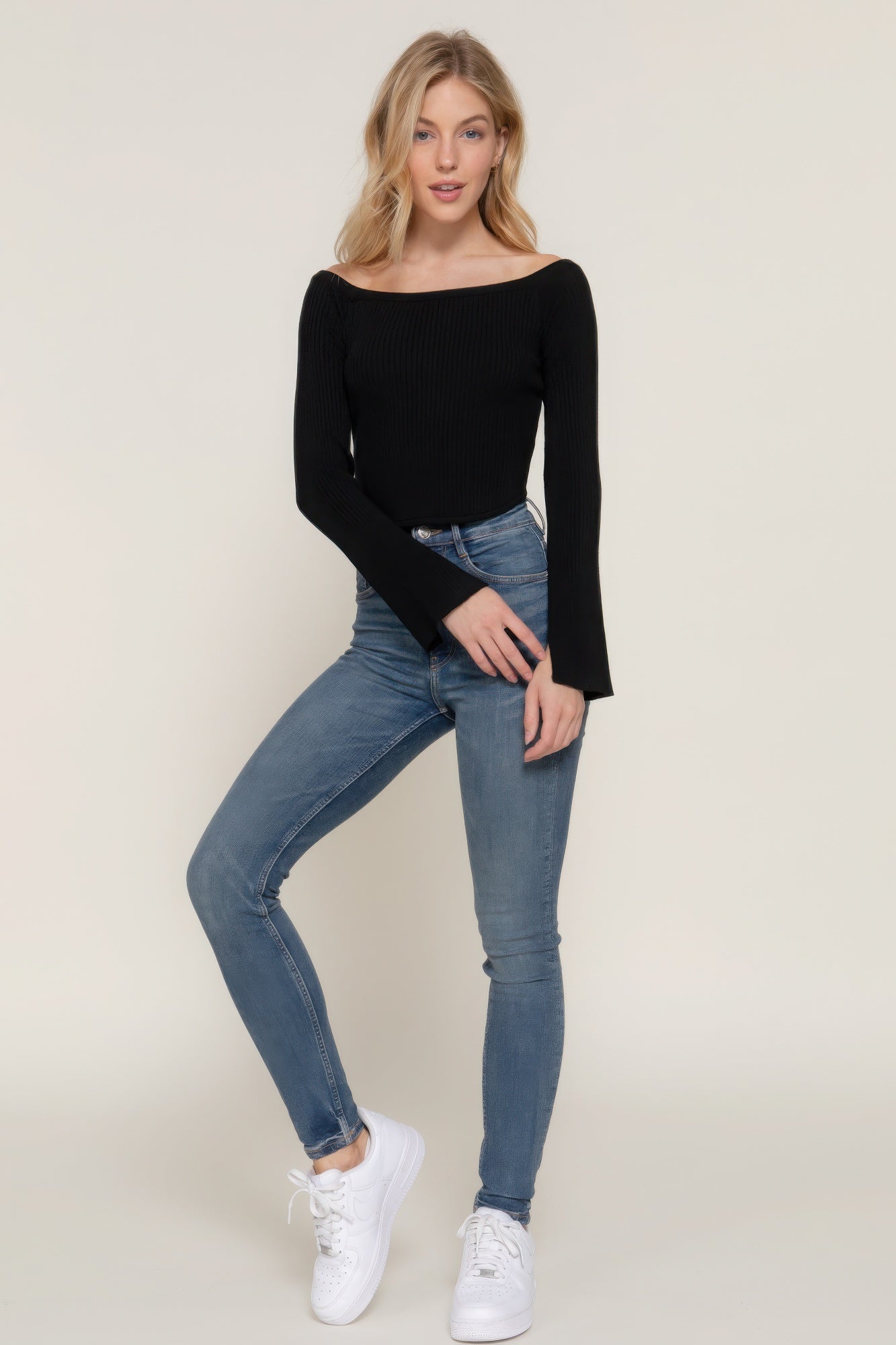Long flare slv off shoulder sweater - Nova Store
