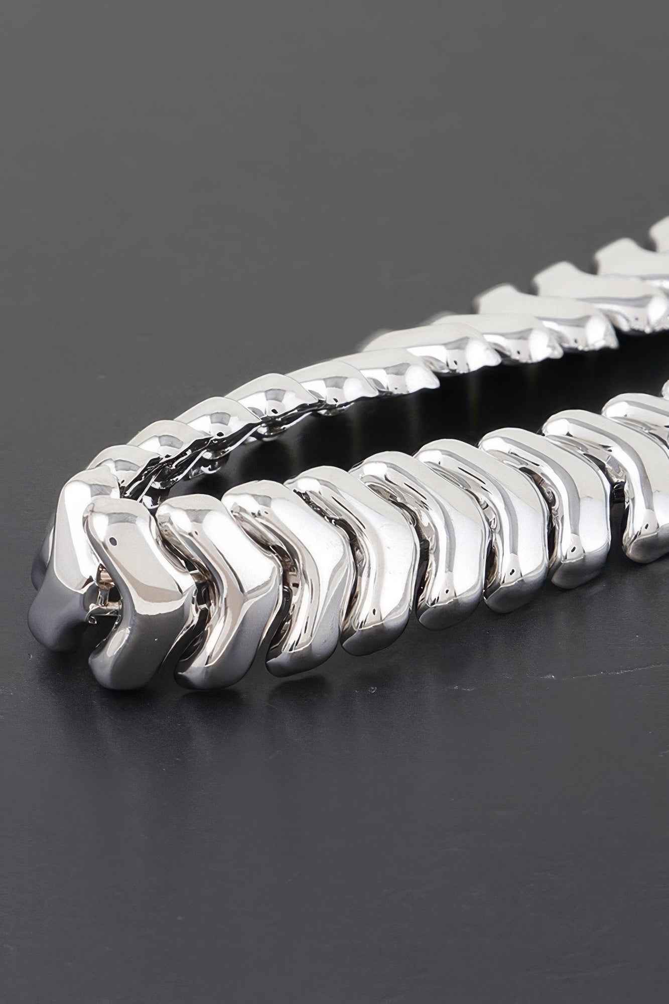 Shiny Arrow Chain Choker Necklace